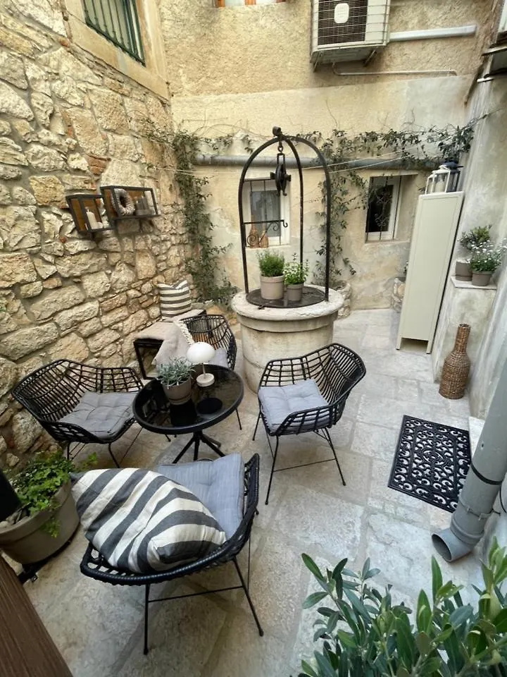Domicil Arna Apartment Rovinj